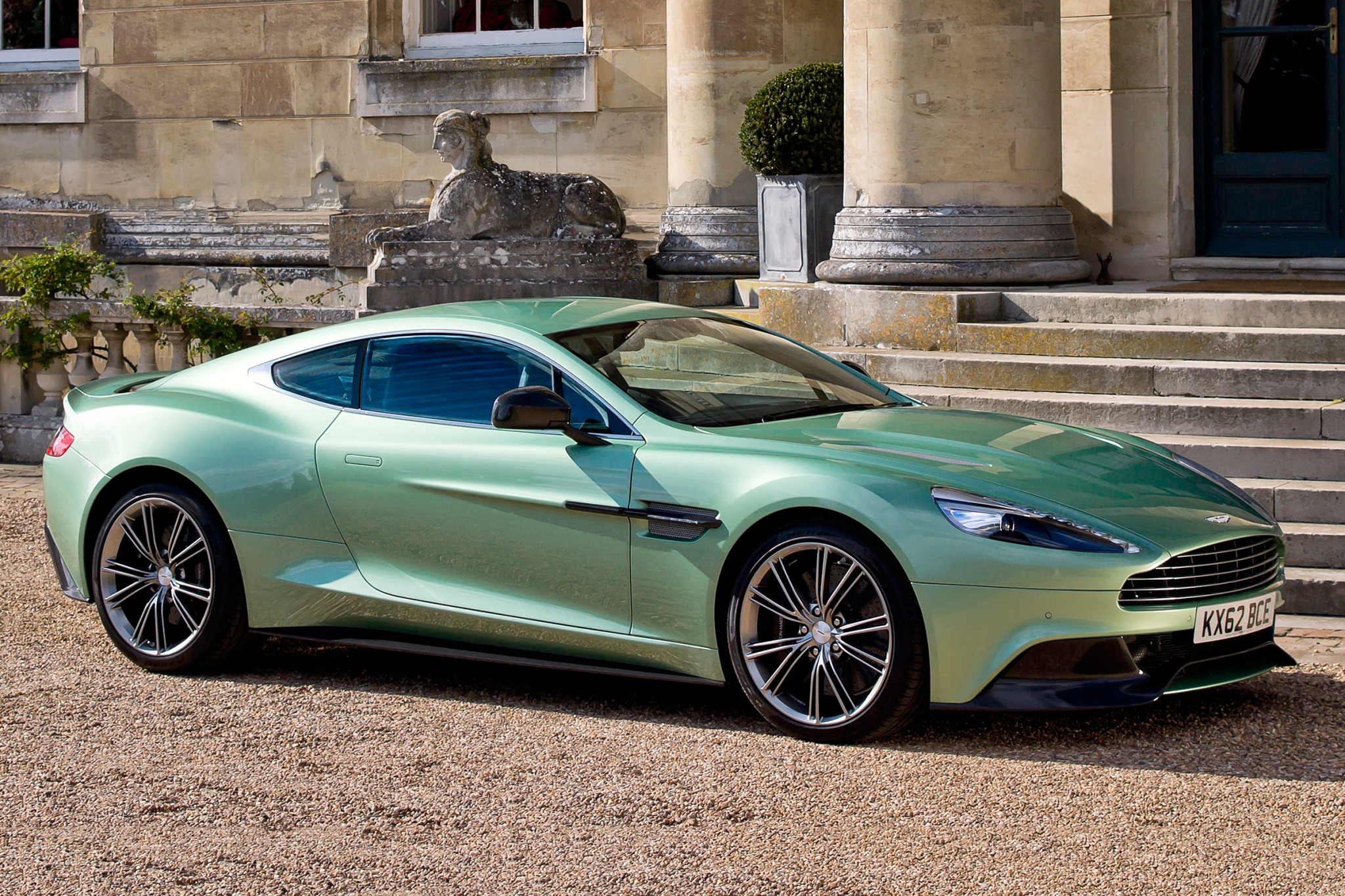 Luxury Redefined: The Aston Martin Vanquish 2015